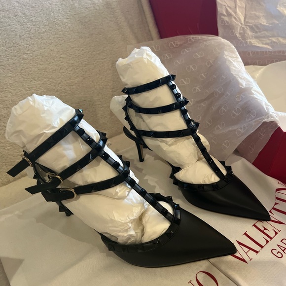 *BRAND NEW* size 40.5 Black on black Valentino Rockstud 60mm heels. - Picture 2 of 9